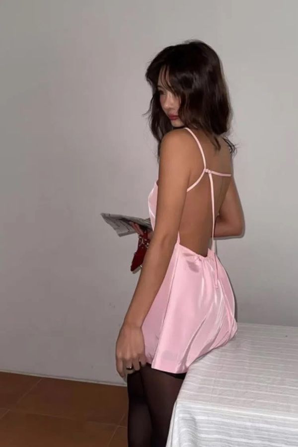 後美背縮腰細肩短洋 