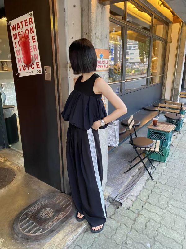 鬆緊腰顯瘦拚條休閒褲 