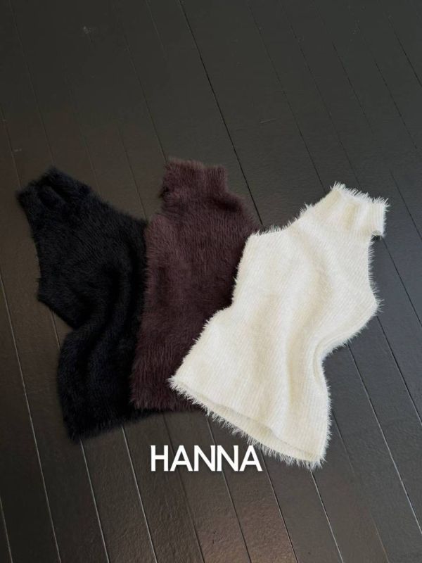 高領削肩針織背心 