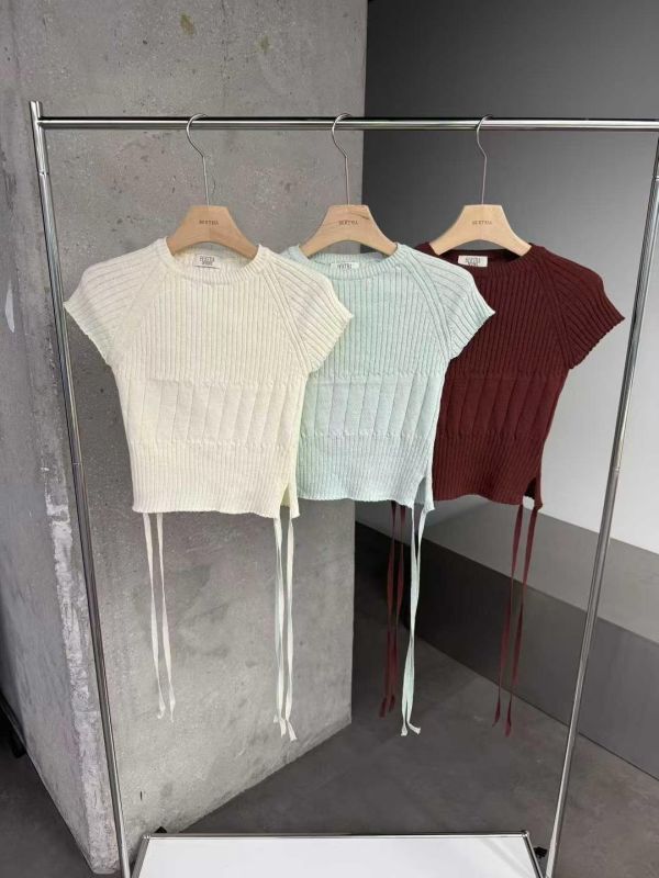 下綁帶粗細坑條上衣 