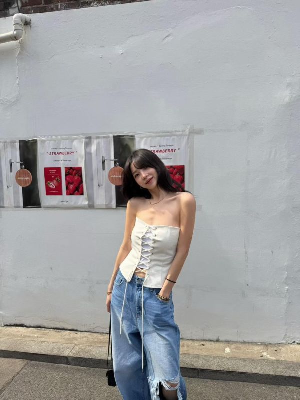 拉繩平口辣妹上衣 