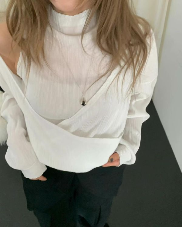 兩件式露肩皺褶上衣 