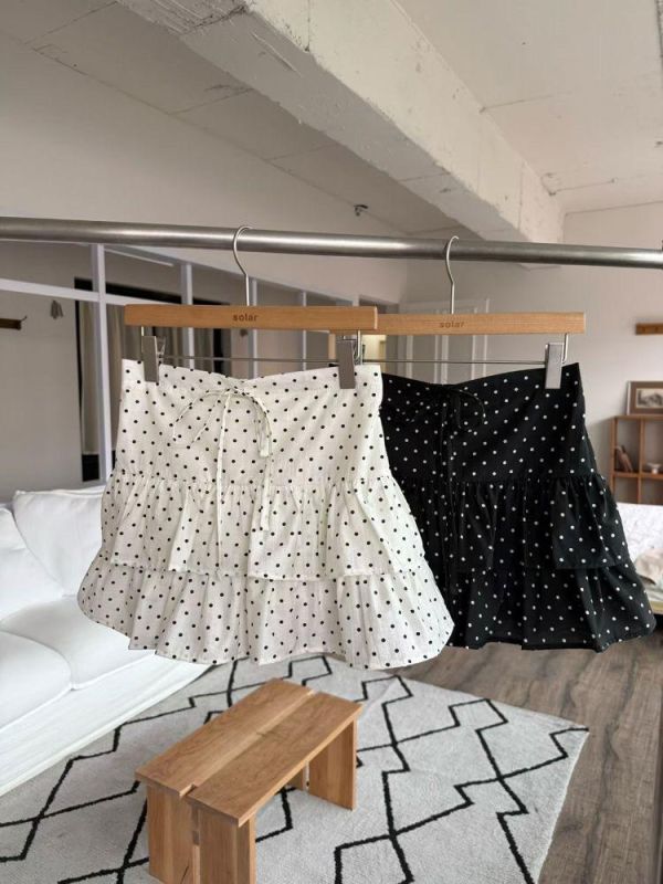 抽繩點點短褲裙 