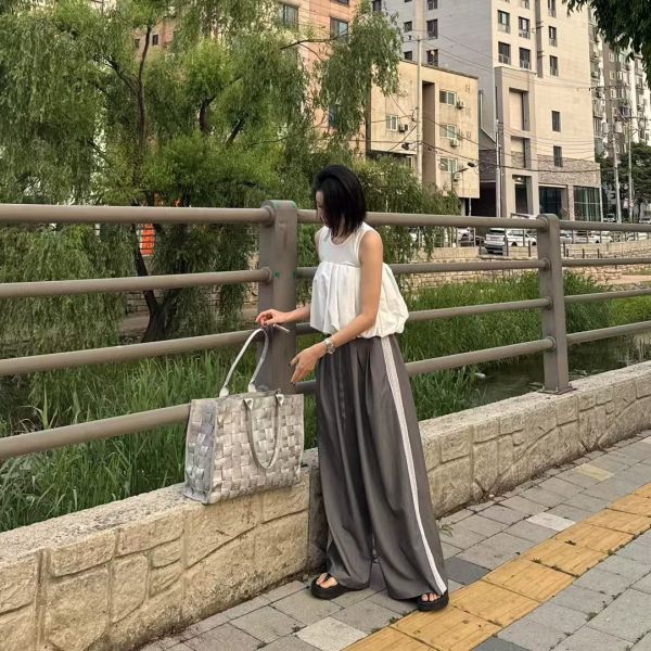 鬆緊腰顯瘦拚條休閒褲 