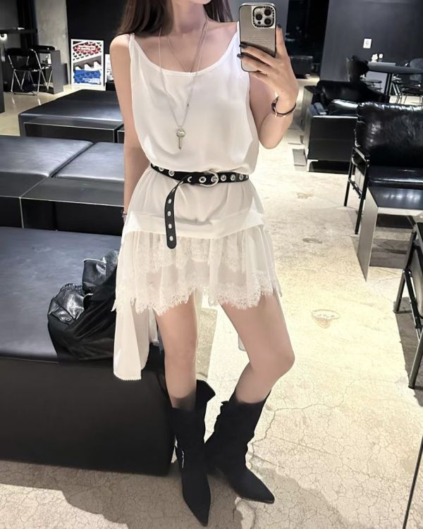 不規則蕾絲拼接洋裝 