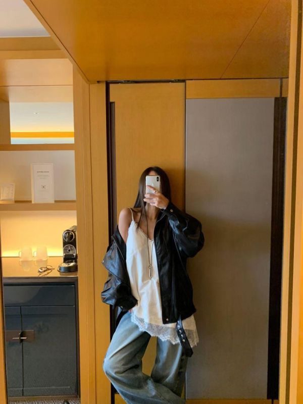 V領花邊吊帶洋裝 