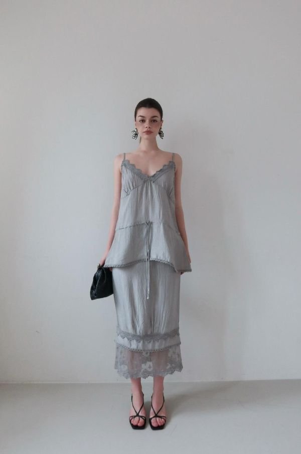 V領花邊抽繩背心 