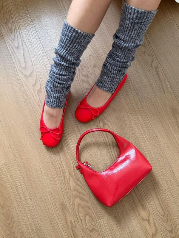 蝴蝶結圓頭平底娃娃鞋(偏小半號) 