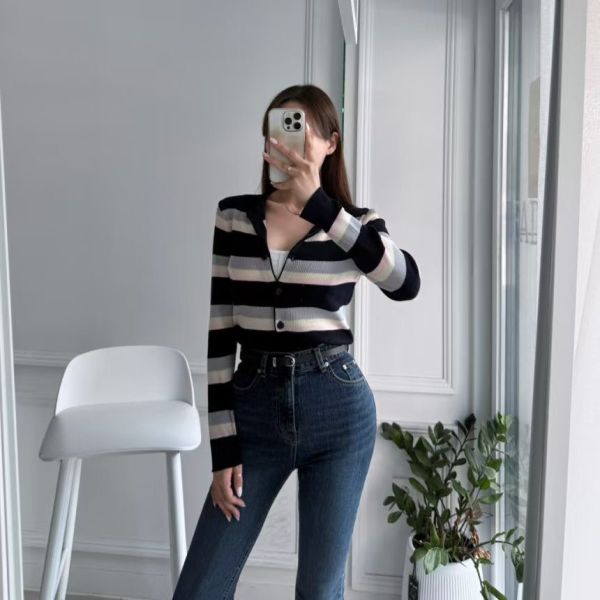 排釦條紋針織外套 