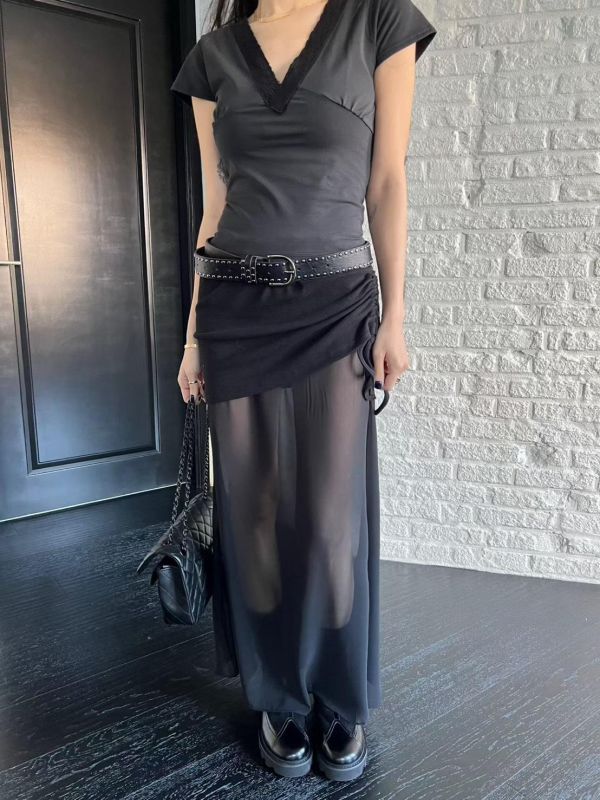 蕾絲性感小飛袖上衣 