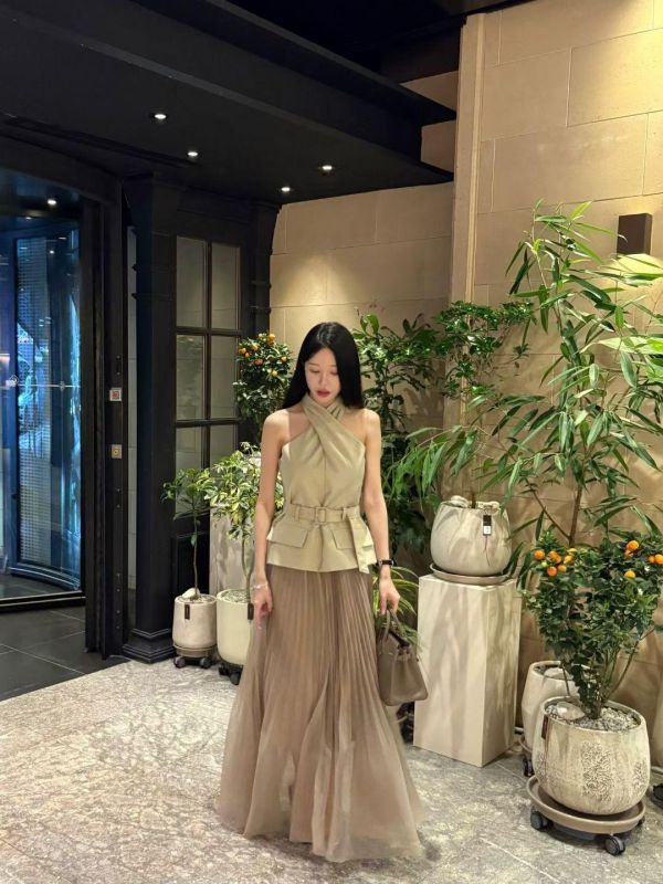 腰帶顯瘦無袖背心 