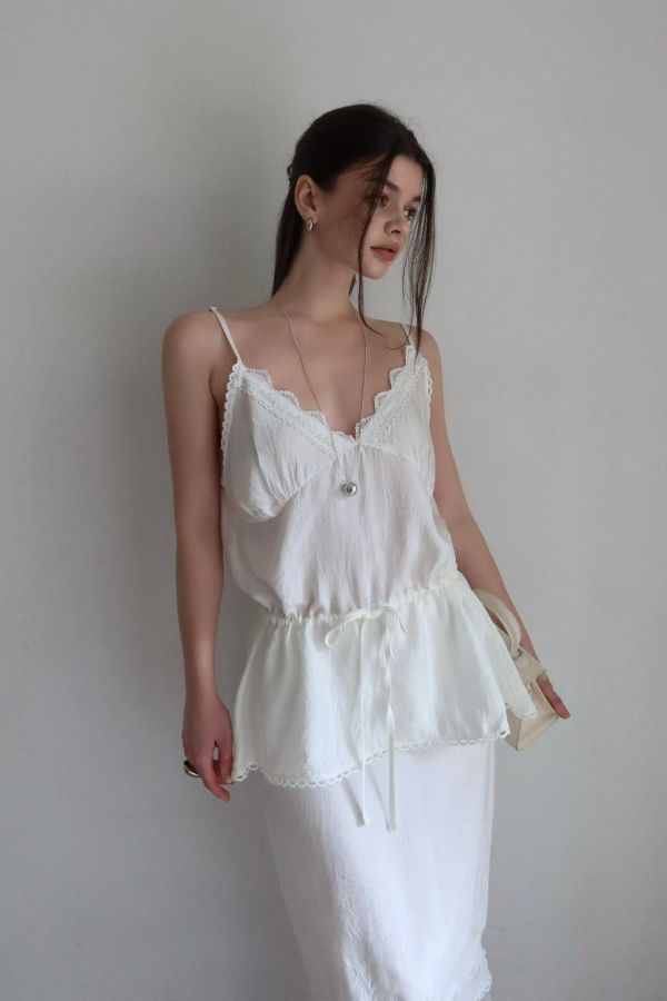 V領花邊抽繩背心 