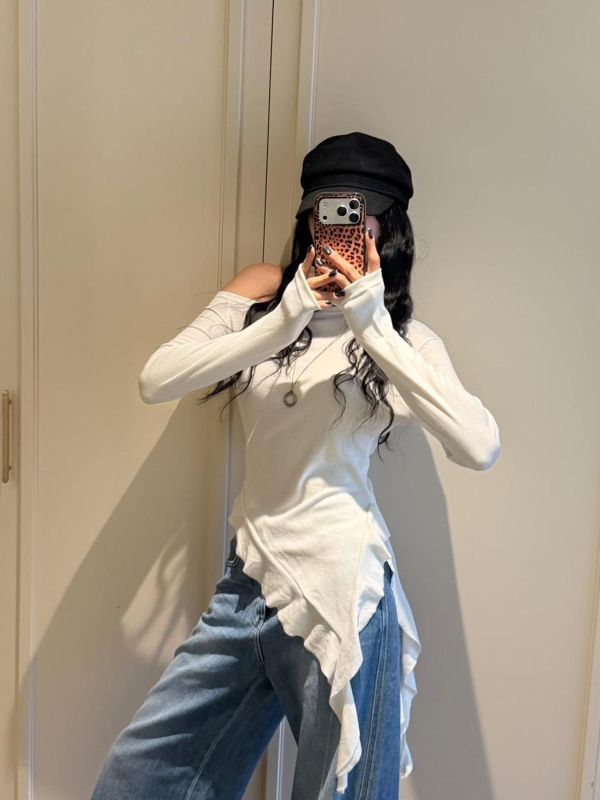 斜肩荷葉下擺彈力造型長T 