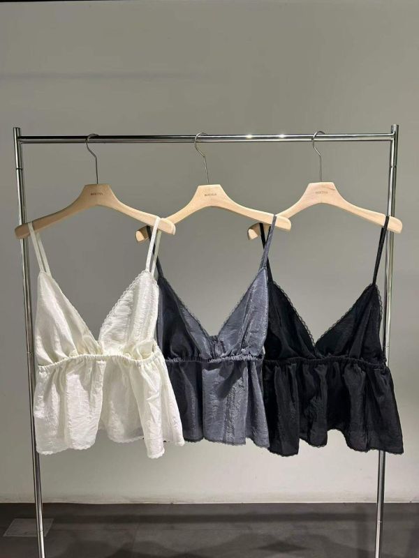 花邊V領細肩背心 