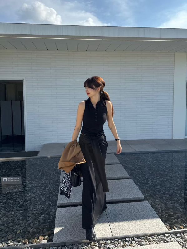 無袖立領上衣/顯瘦綁帶裙 