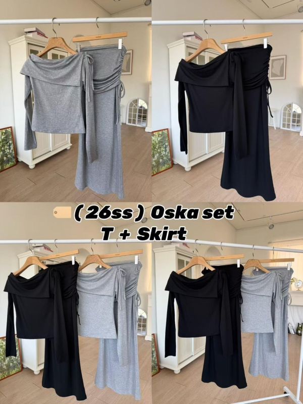 翻領露肩上衣+皺褶顯瘦長裙Set 