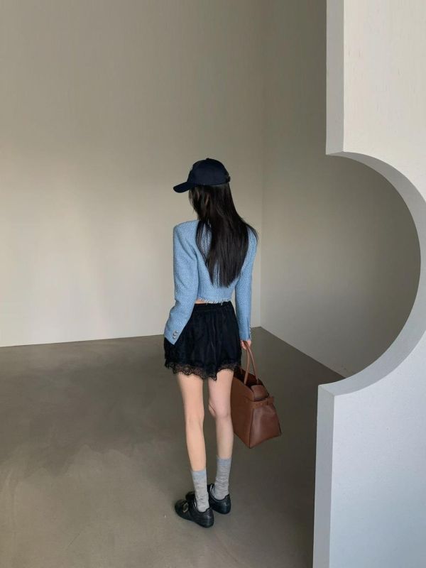 鬆緊腰蕾絲短褲 