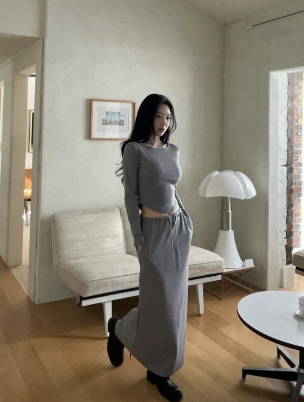 修身長袖上衣/抽繩修身長裙 