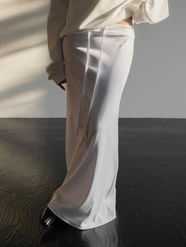 純色高腰抽繩長裙 