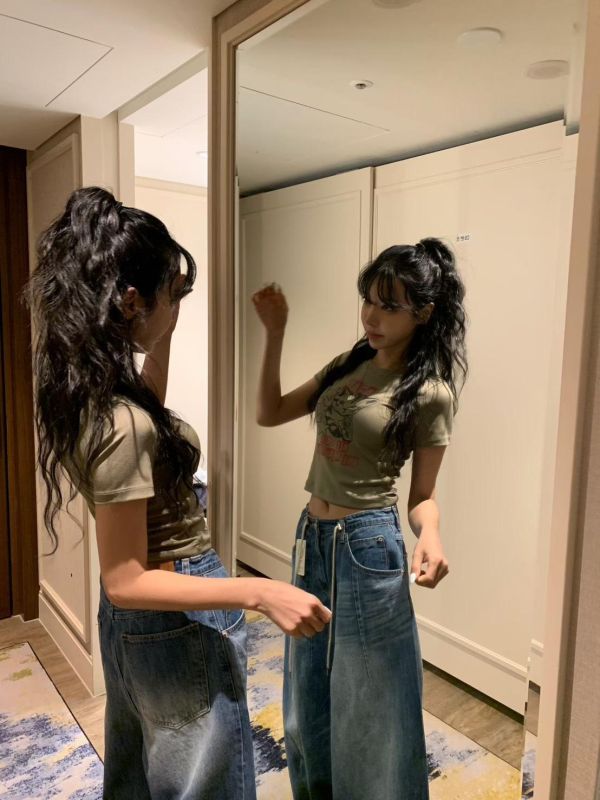 三顆星貓咪英字T 