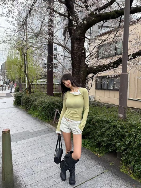 綁帶串珠低腰短褲 