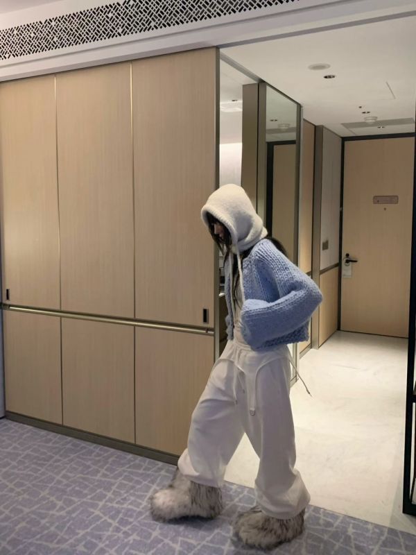 羊毛手工編織外罩 