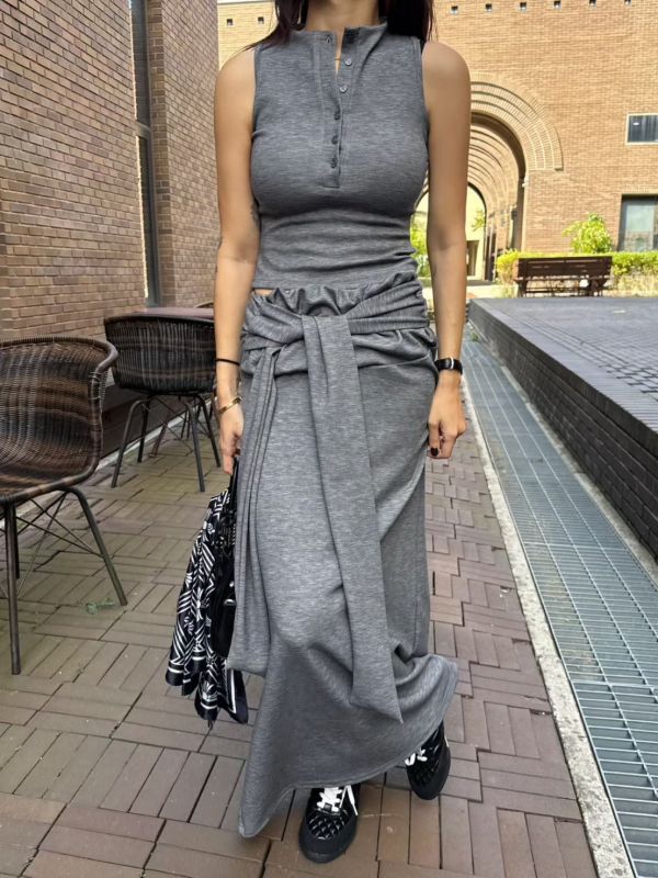 無袖立領上衣/顯瘦綁帶裙 