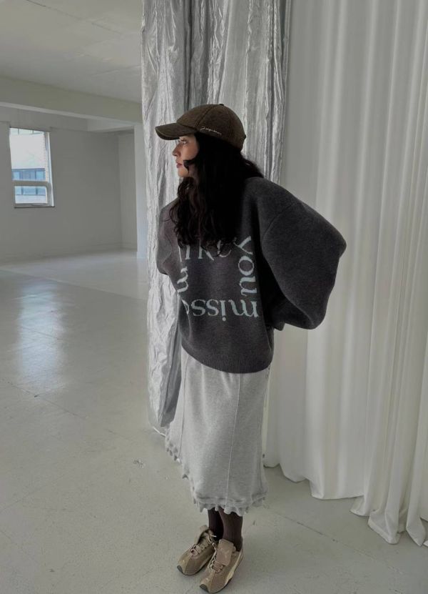 字母寬鬆針織毛衣 