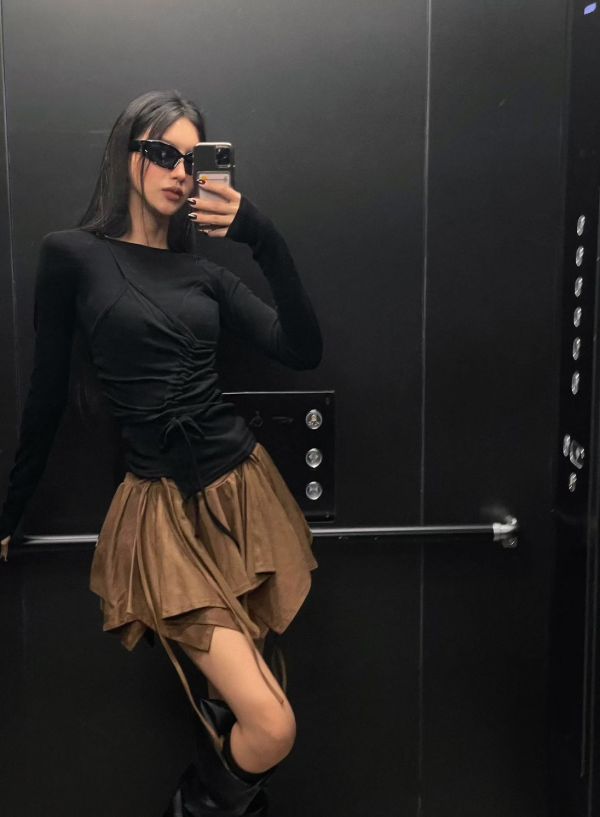 不規則麂皮顯瘦短褲裙 