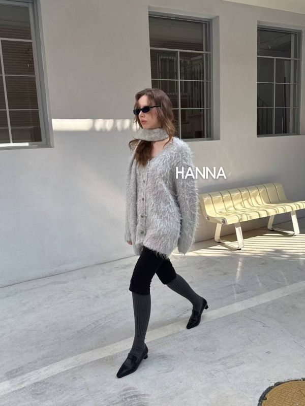 中長版馬海毛外套上衣(附領巾) 