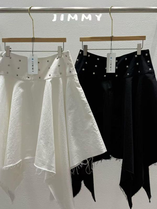 斜紋布鉚釘酷辣長裙 