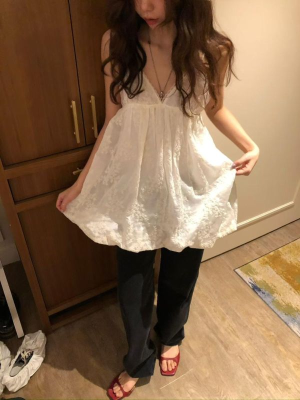 V領花邊背心洋裝 