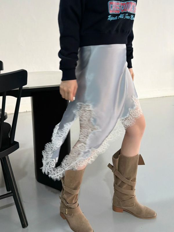 蕾絲花邊緞面裙 