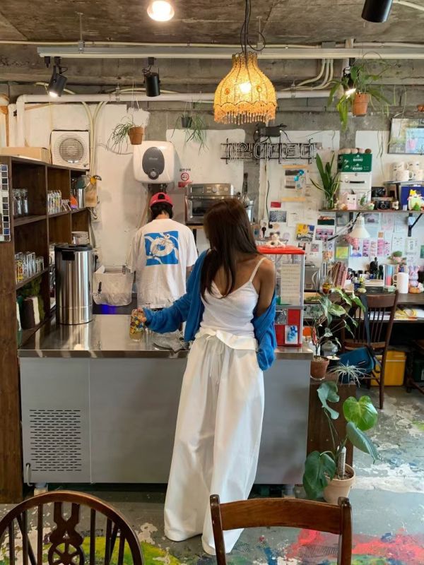 腰頭反摺無聲褲 