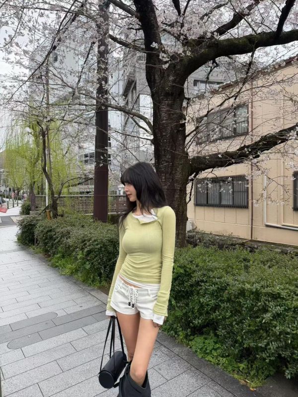 綁帶串珠低腰短褲 