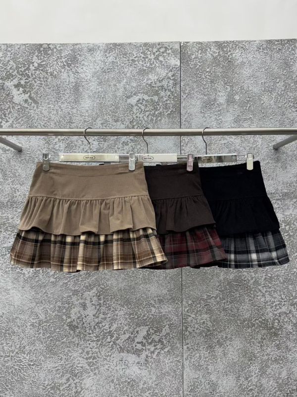 鬆緊腰格紋拼接短裙 