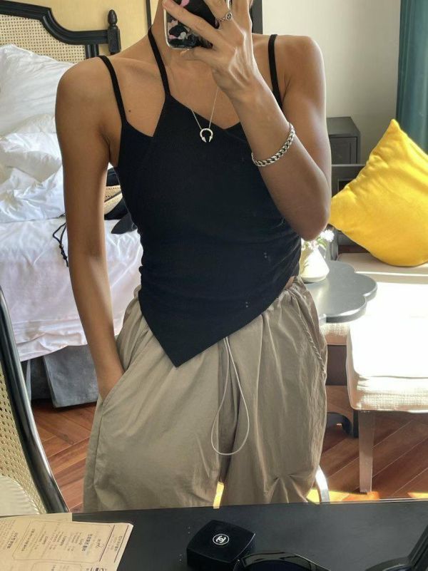 掛脖含胸墊不規則吊帶背心 