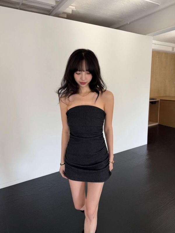 牛仔抓摺平口短洋裝 