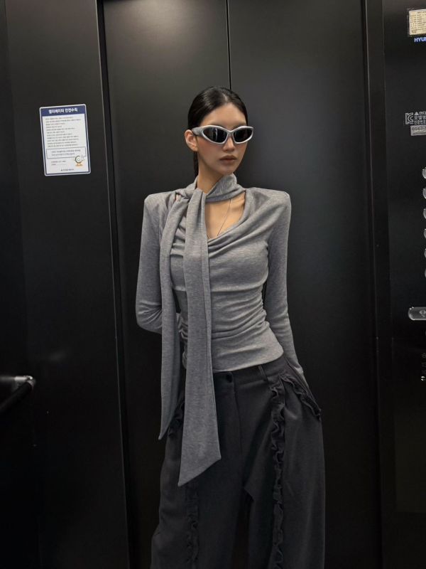 綁帶堆堆感上衣 