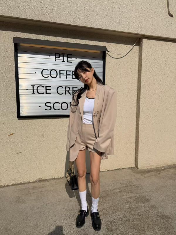 雙層設計西裝外套/合身西裝短褲 