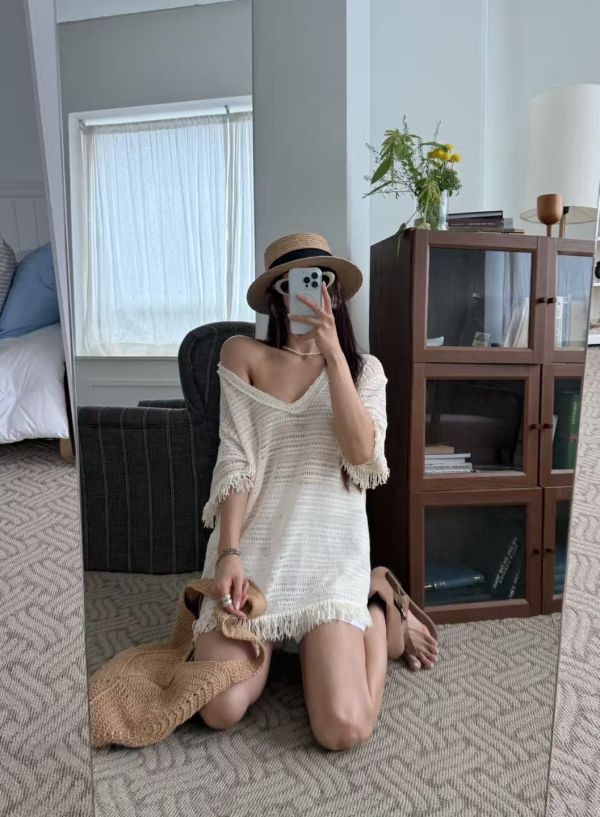 勾織棉流蘇V領寬鬆短洋裝上衣 