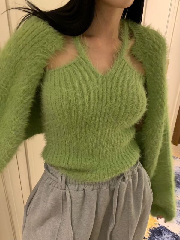 掛脖毛絨背心+毛絨小外套Set 