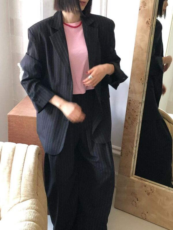 挺版側開衩西裝外套 