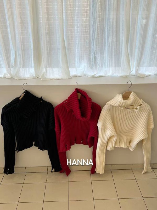 下擺破損造型立領毛衣 