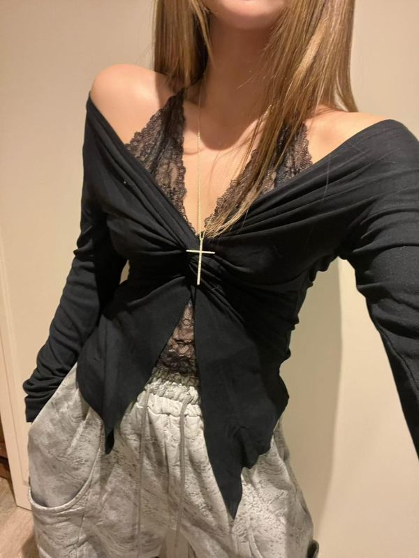 蕾絲假兩件性感上衣 