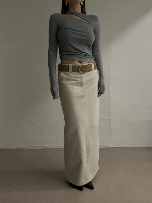 繞脖後簍空彈性上衣 