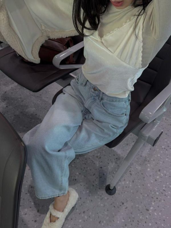 V領拼接蕾絲背心 