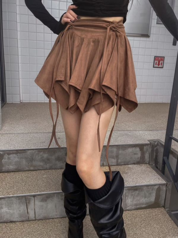 不規則麂皮顯瘦短褲裙 