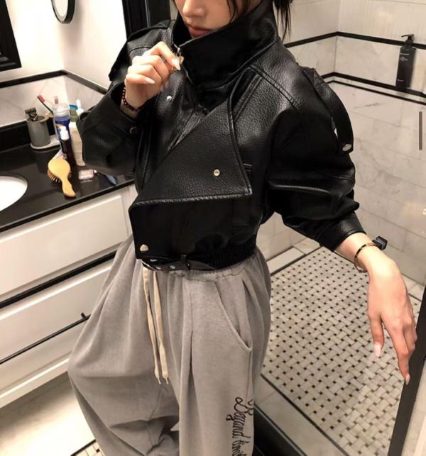 翻領釦帶皮革外套 