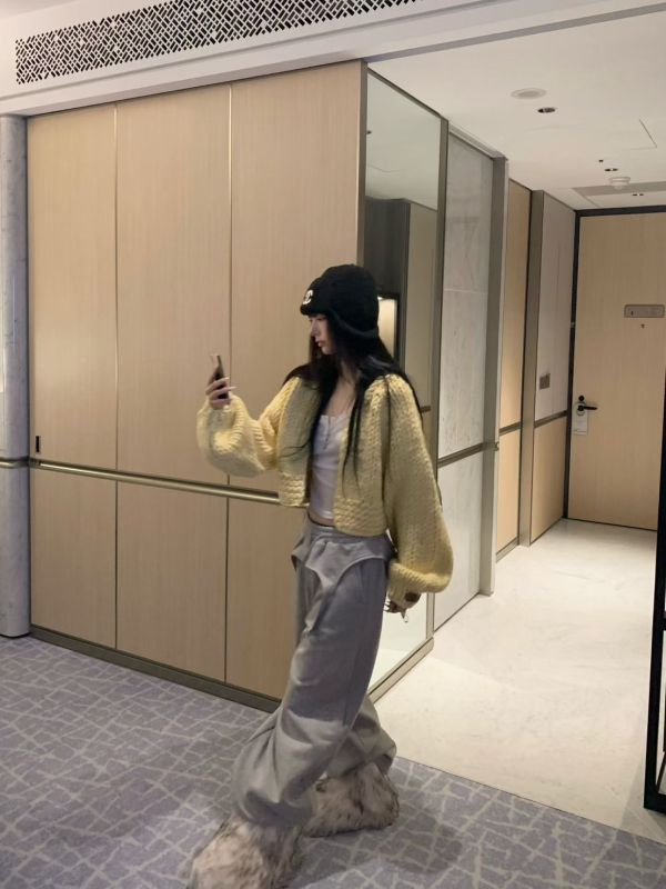 羊毛手工編織外罩 